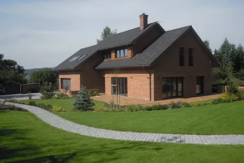 Black Cambridge roof