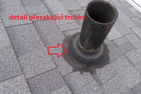 detail presakujíci trubky