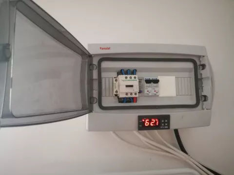 Electric cabinet PV panel